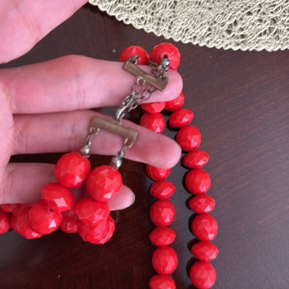 Double Layered Red Adjustable Necklace - Picture 2 of 2